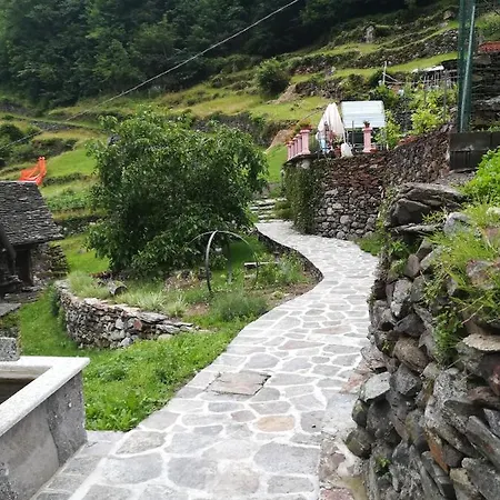 Quarto em Acomodações Particulares Shanty Calasca-Castiglione